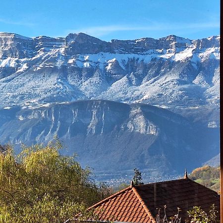 לינה וארוחת בוקר Theys Eco-Logis Mad'In Belledonne מראה חיצוני תמונה